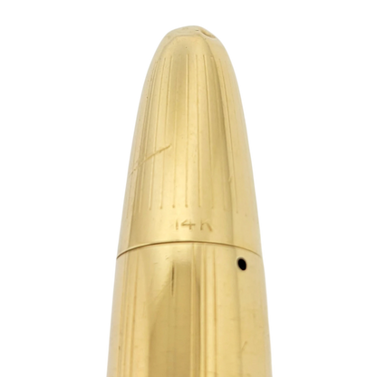 Sheaffer Snorkel fountain pen cap in solid 14K gold with vertical line engravings and polished finish