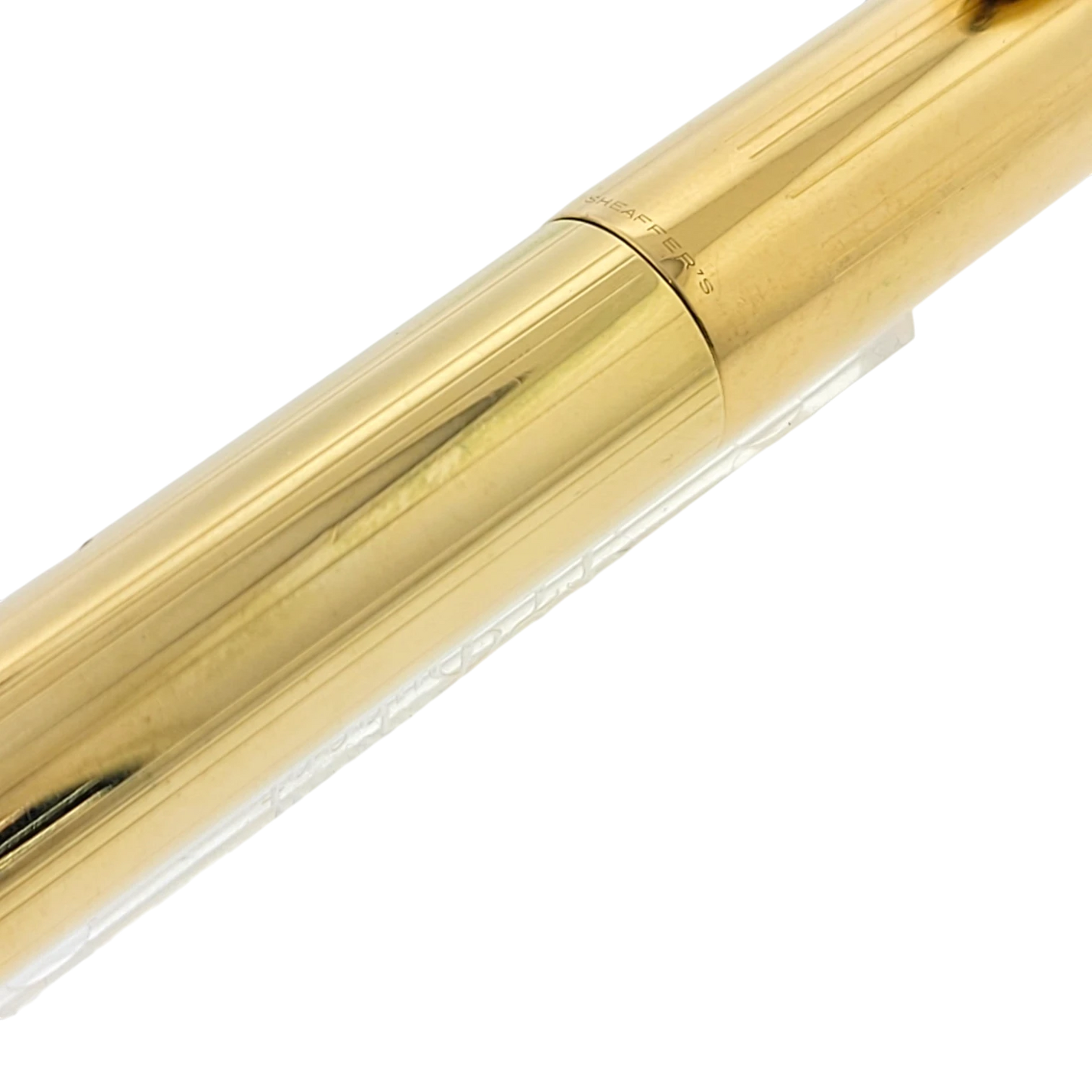 Preowned Sheaffer Masterpiece Solid 14K Gold Vertical Lines Lever Fountain Pen