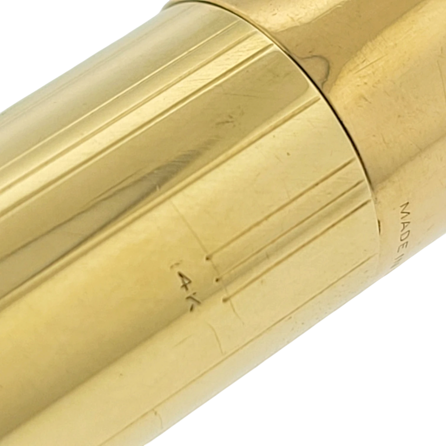 Preowned Sheaffer Masterpiece Solid 14K Gold Vertical Lines Lever Fountain Pen