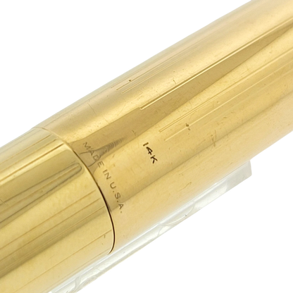 Preowned Sheaffer Masterpiece Solid 14K Gold Vertical Lines Lever Fountain Pen