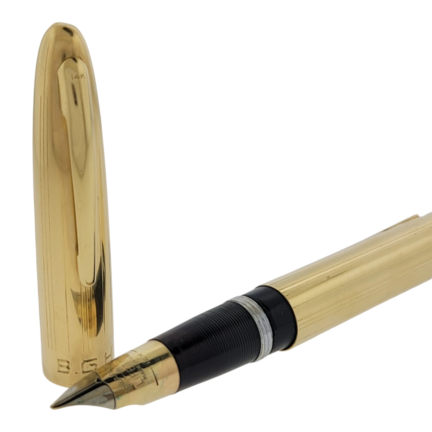Preowned Sheaffer Lifetime Solid 14K Gold Vertical Lines Lever Fountain Pen – Engraved