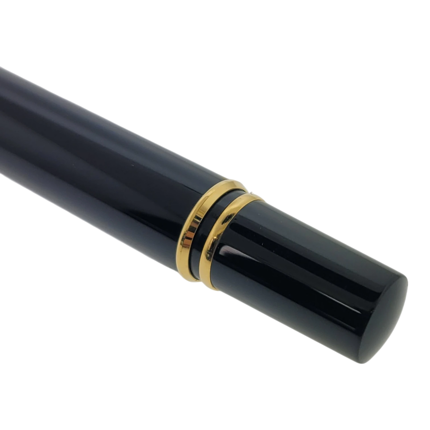 Waterman Le Man 100 black lacquer fountain pen with gold trim and rounded end cap
