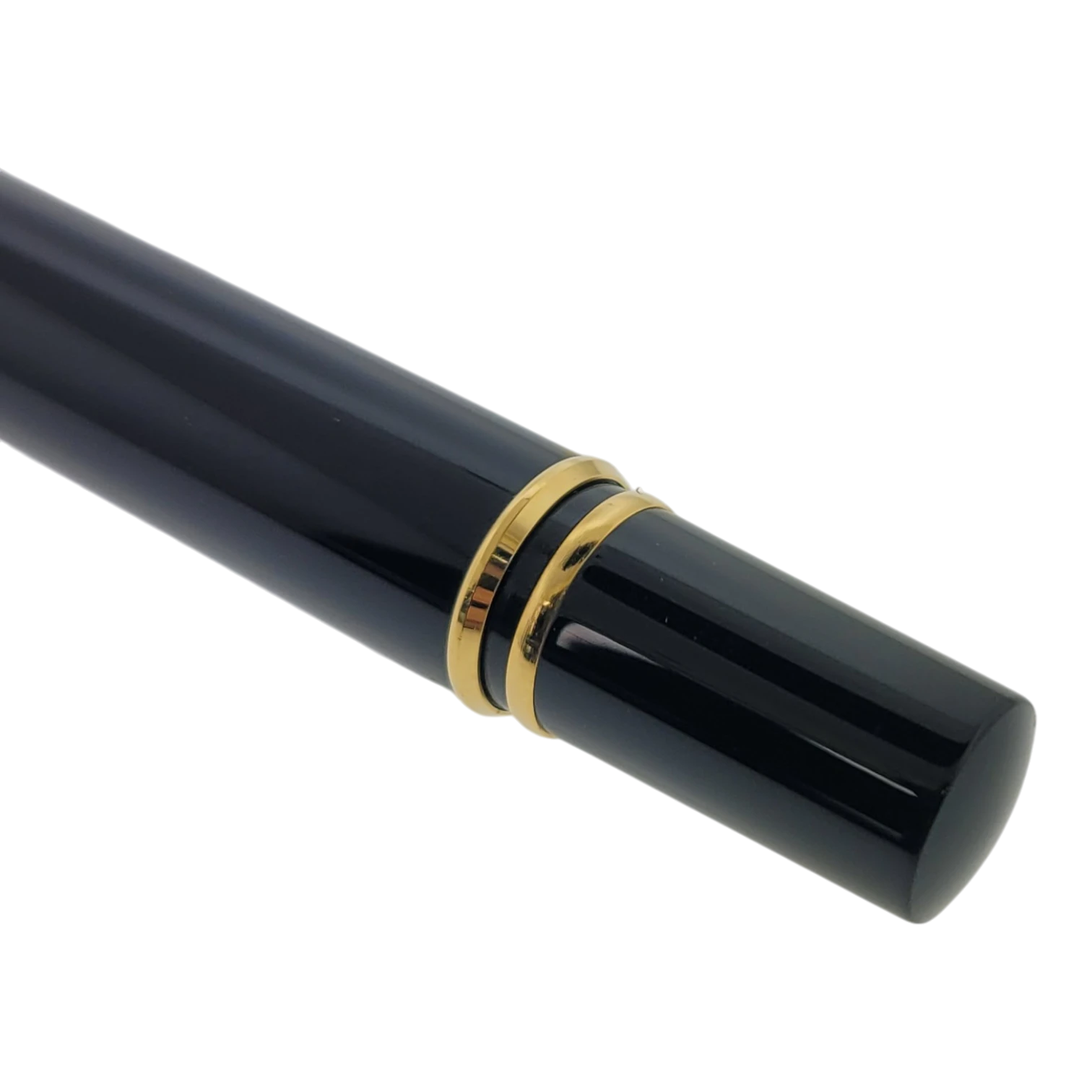 Waterman Le Man 100 black lacquer fountain pen with gold trim and rounded end cap