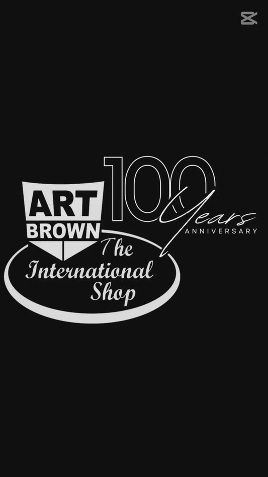 Video showcasing details of preowned Montblanc King Louis XIV limited edition fountain pen at Art Brown.