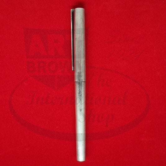Preowned Refurbished S.T. Dupont Classique Sterling Silver Vertical Lines Fountain Pen